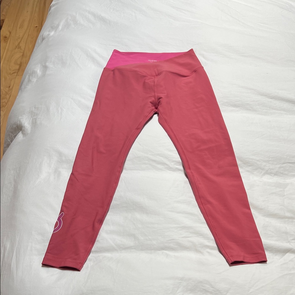 Peloton Pink Leggings - M